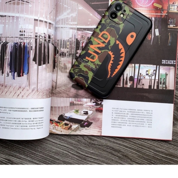 Undefeated x bape iphone 11 6.1" phone case - Picture 9 of 9